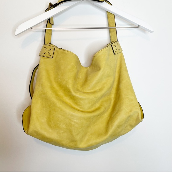 Mulberry Yellow Leather Hobo Bag Gold Buckle Hardware - Picture 4 of 16